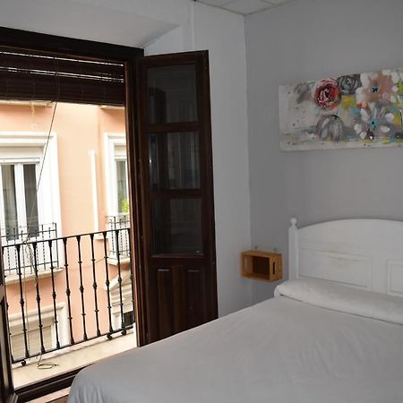 Pension Castil Гранада Экстерьер фото