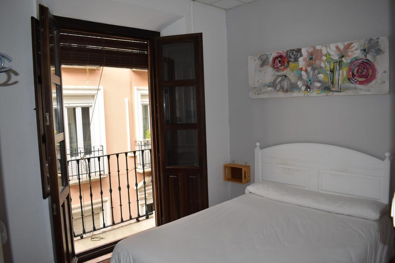 Pension Castil Гранада Экстерьер фото